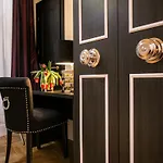 Minerva Relais