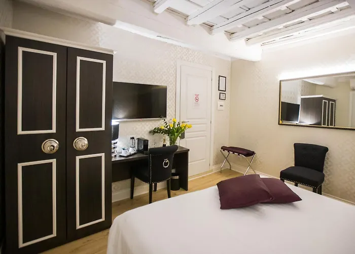 منيرفا ريلايس