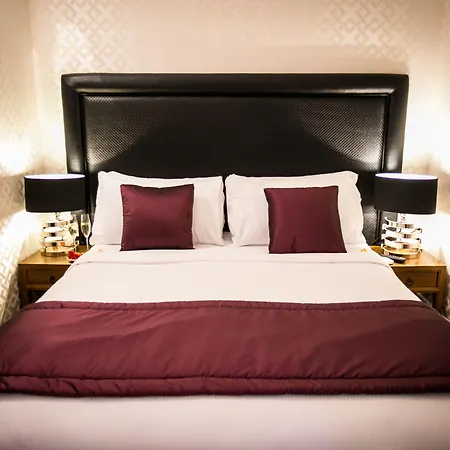 منيرفا ريلايس فندق مبيت وإفطار 4*